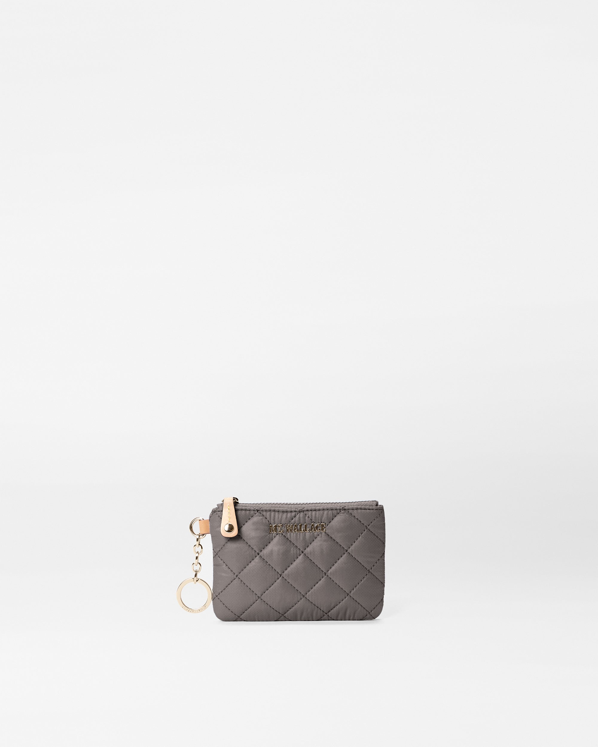 1192X1595_magnet_flat_metro_key_pouch_A1