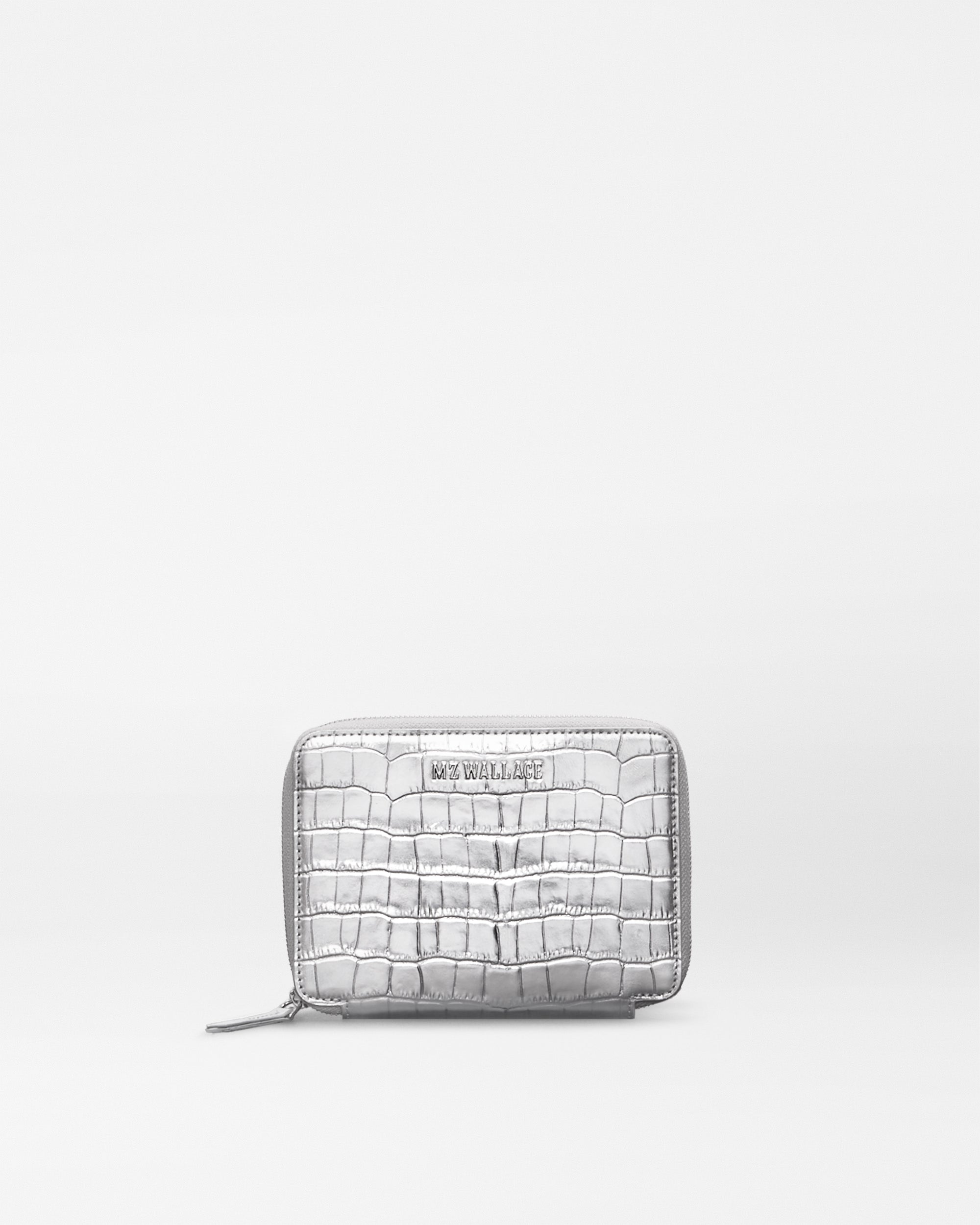1469N2357_silver_croc_effect_passport_organizer_A1