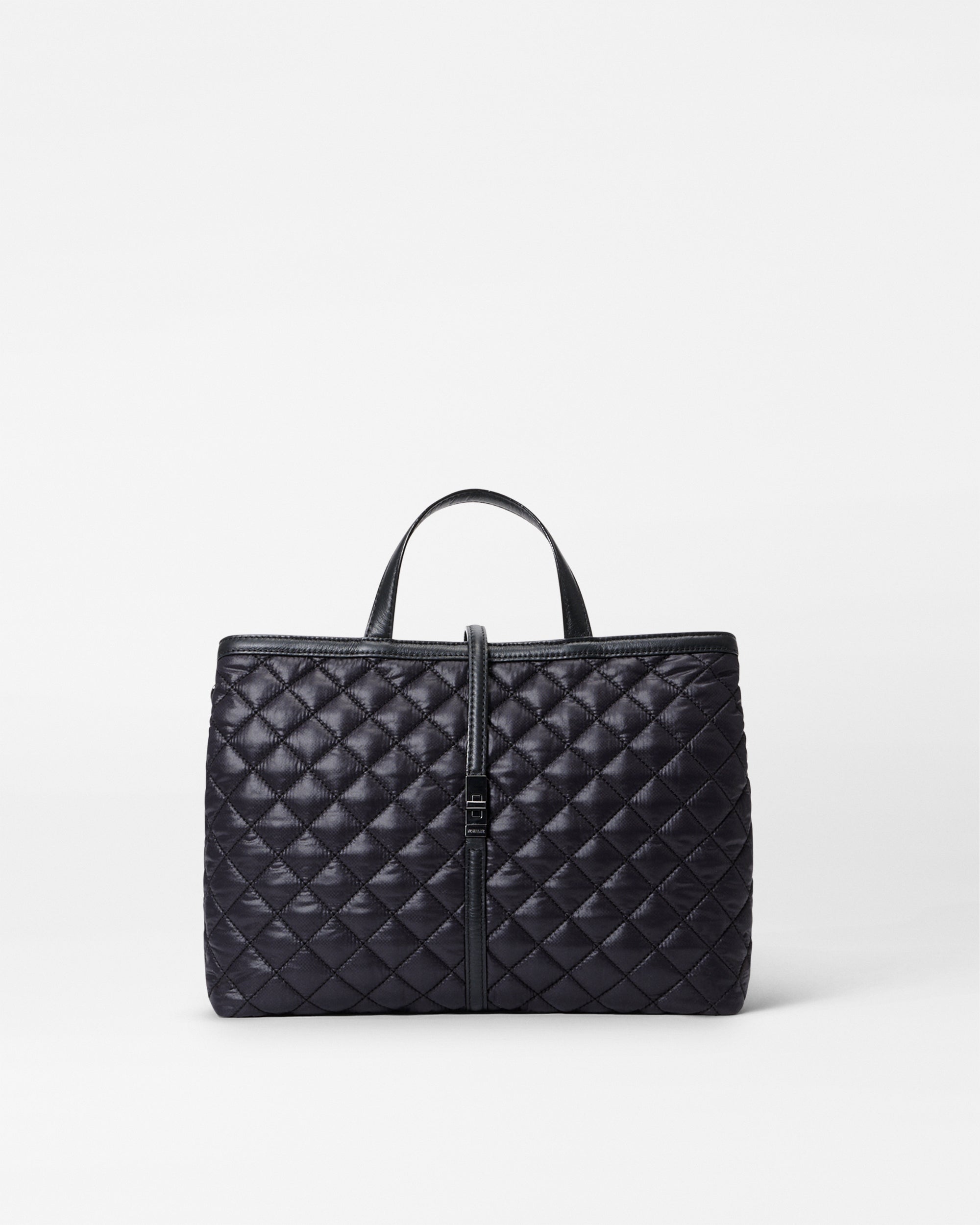 1661c1590_black_medium_astor_top_handle_A1
