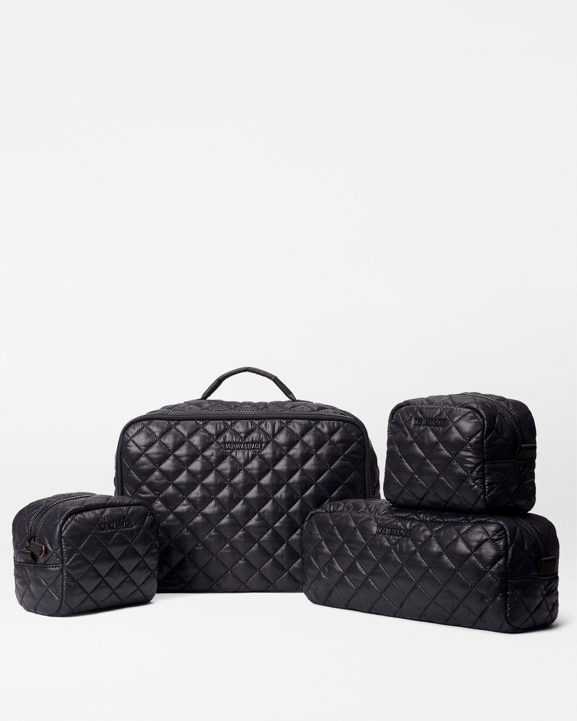 1741X1590_black_metro_packable_pouch_set_A2