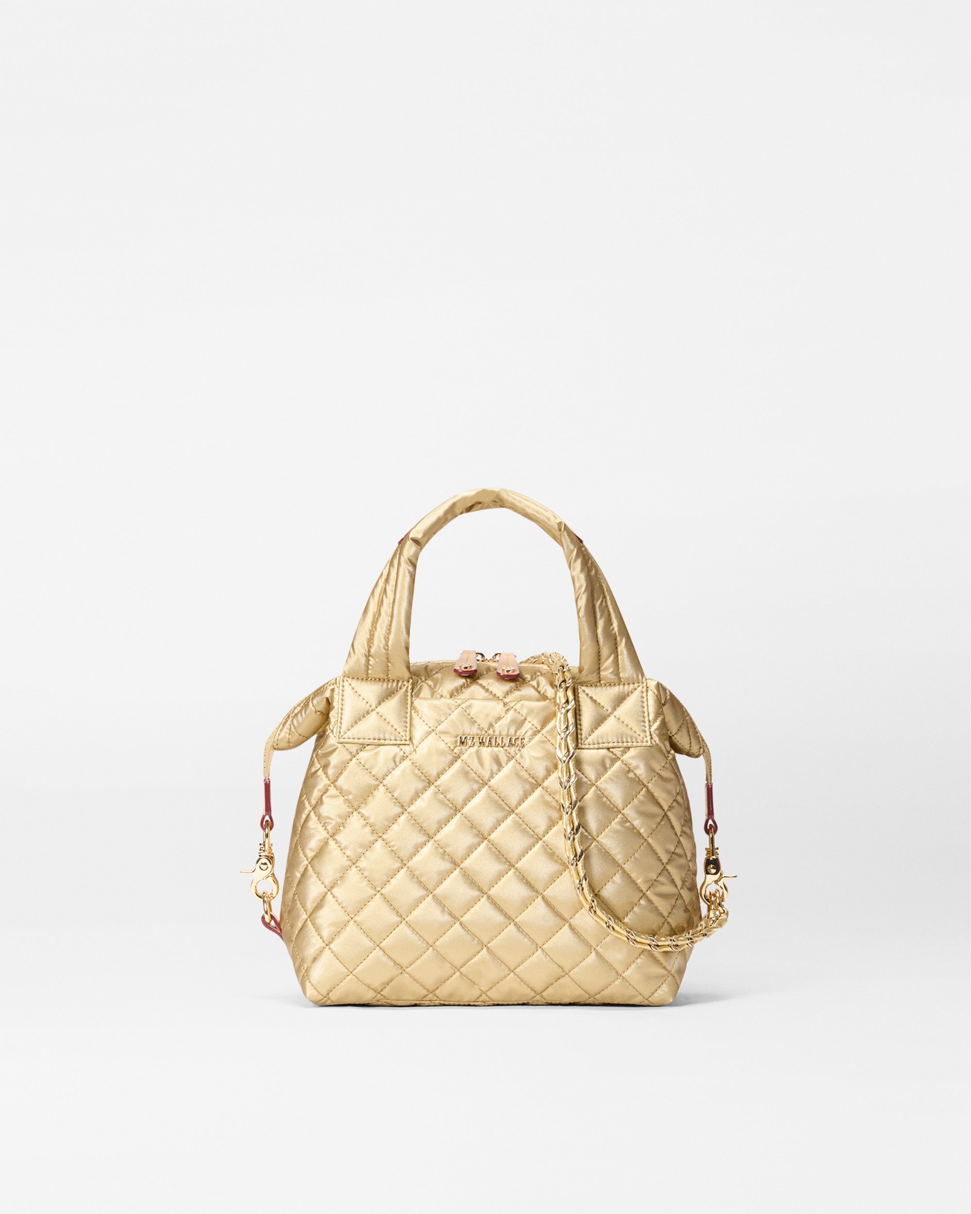 1820X2284_light_gold_pearl_small_sutton_deluxe_with_chain_A1_7a636e76-f003-4128-9abc-1eca5e248935