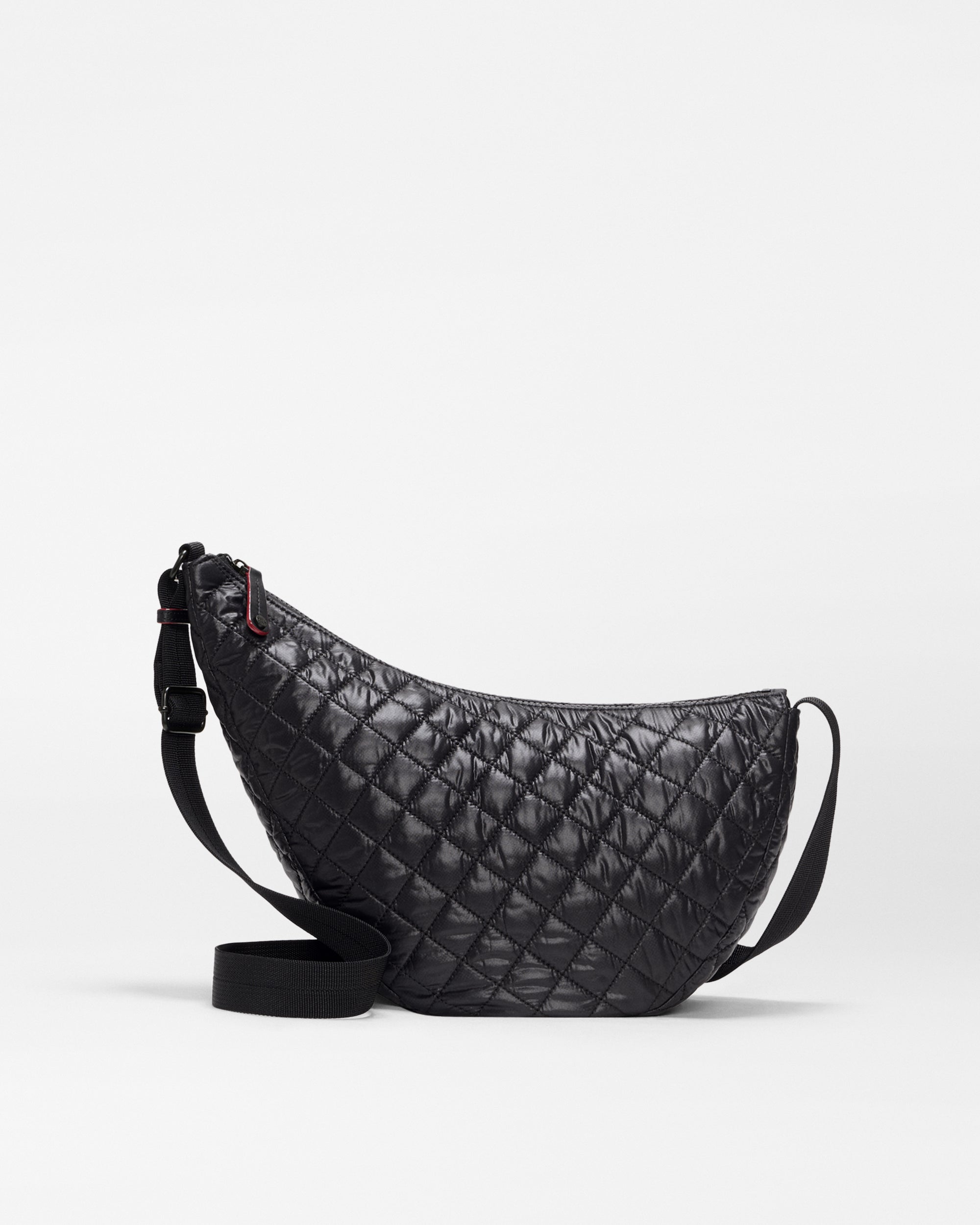 1994x1590_black_metro_smile_bag_A1
