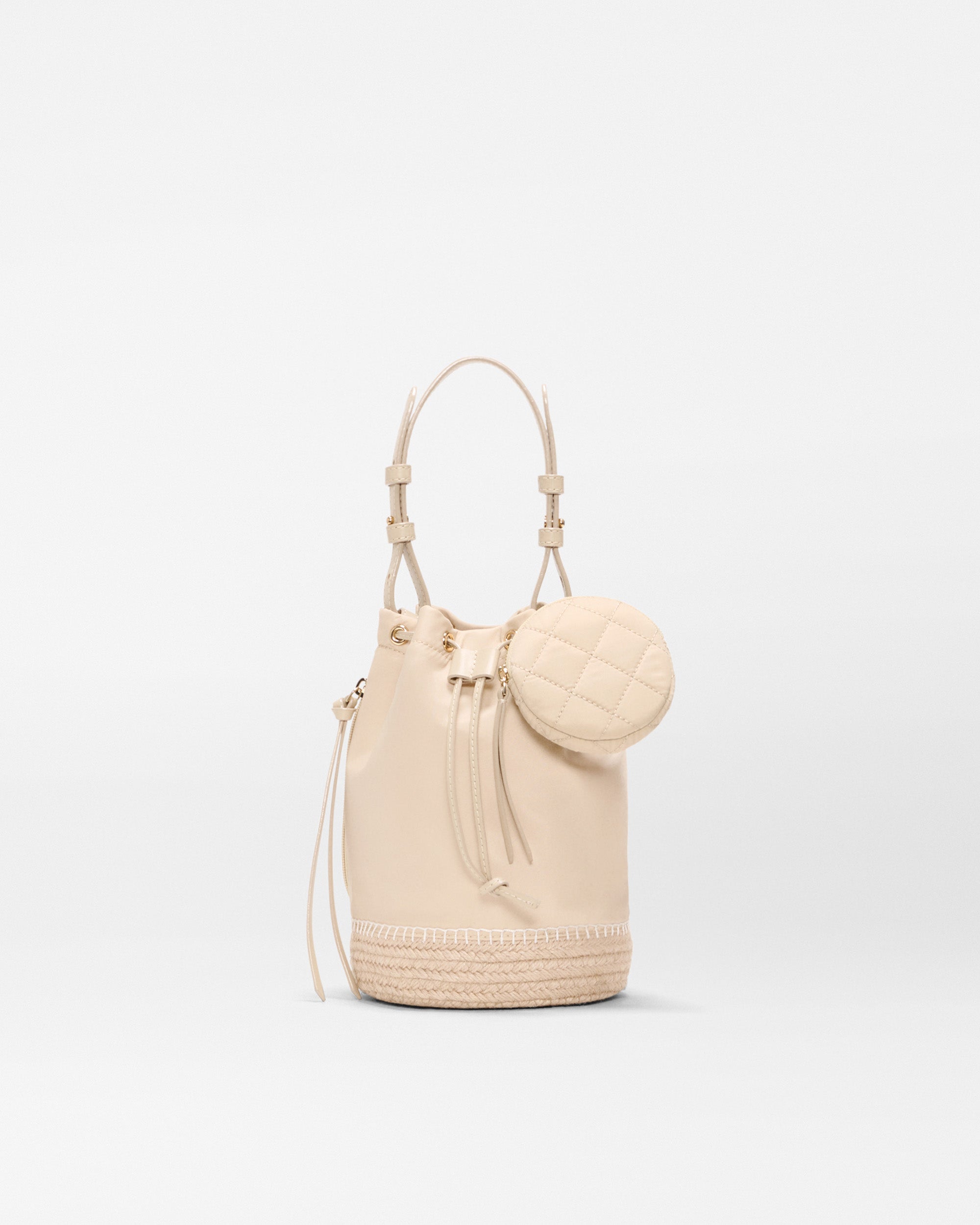 2001b1895_buff_waverly_espadrille_bucket_A1