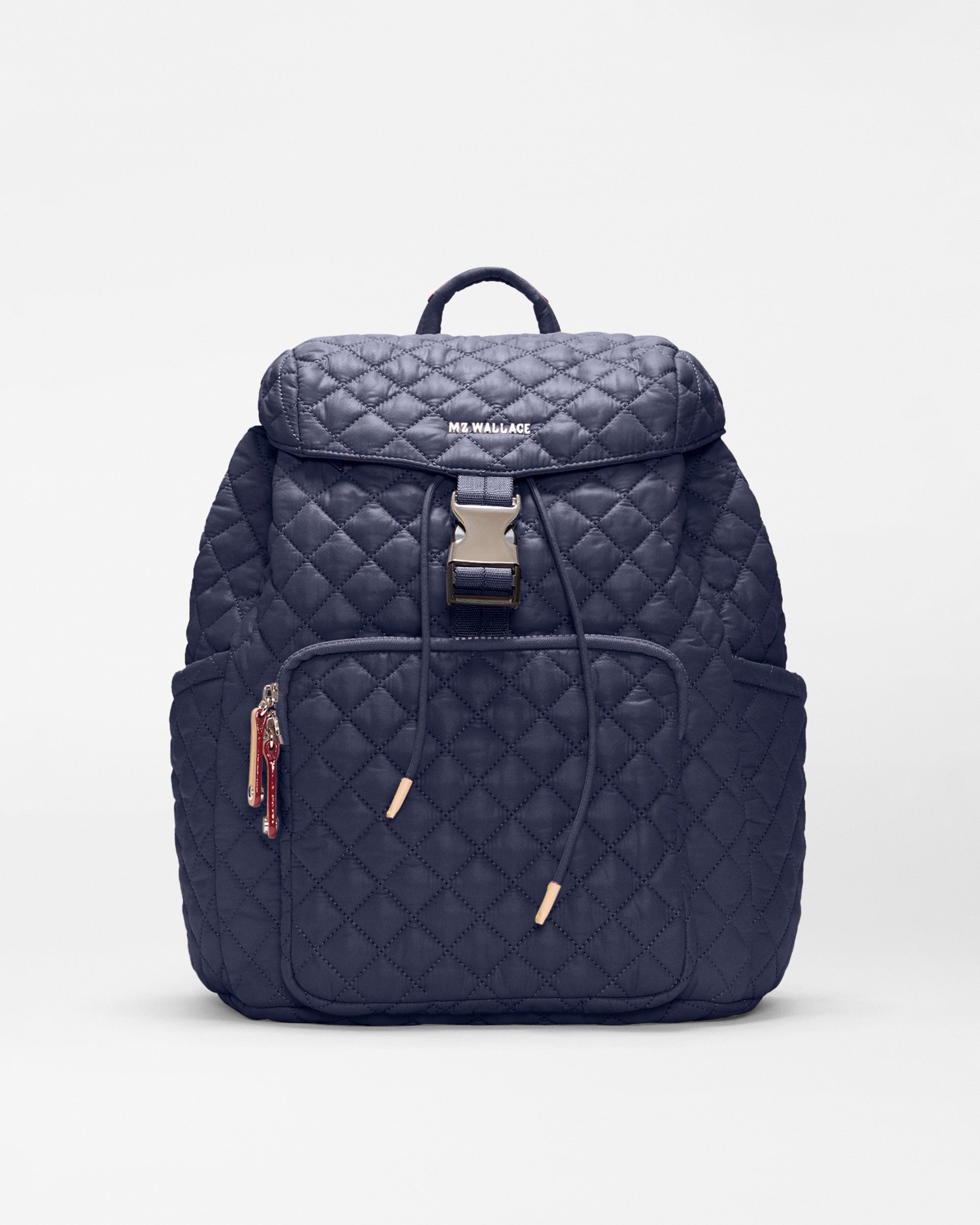 2052x1600_navy_metro_diaper_backpack_A1